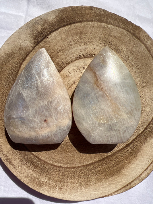 R Llama de Piedra Luna Melocotón (vídeo al final)