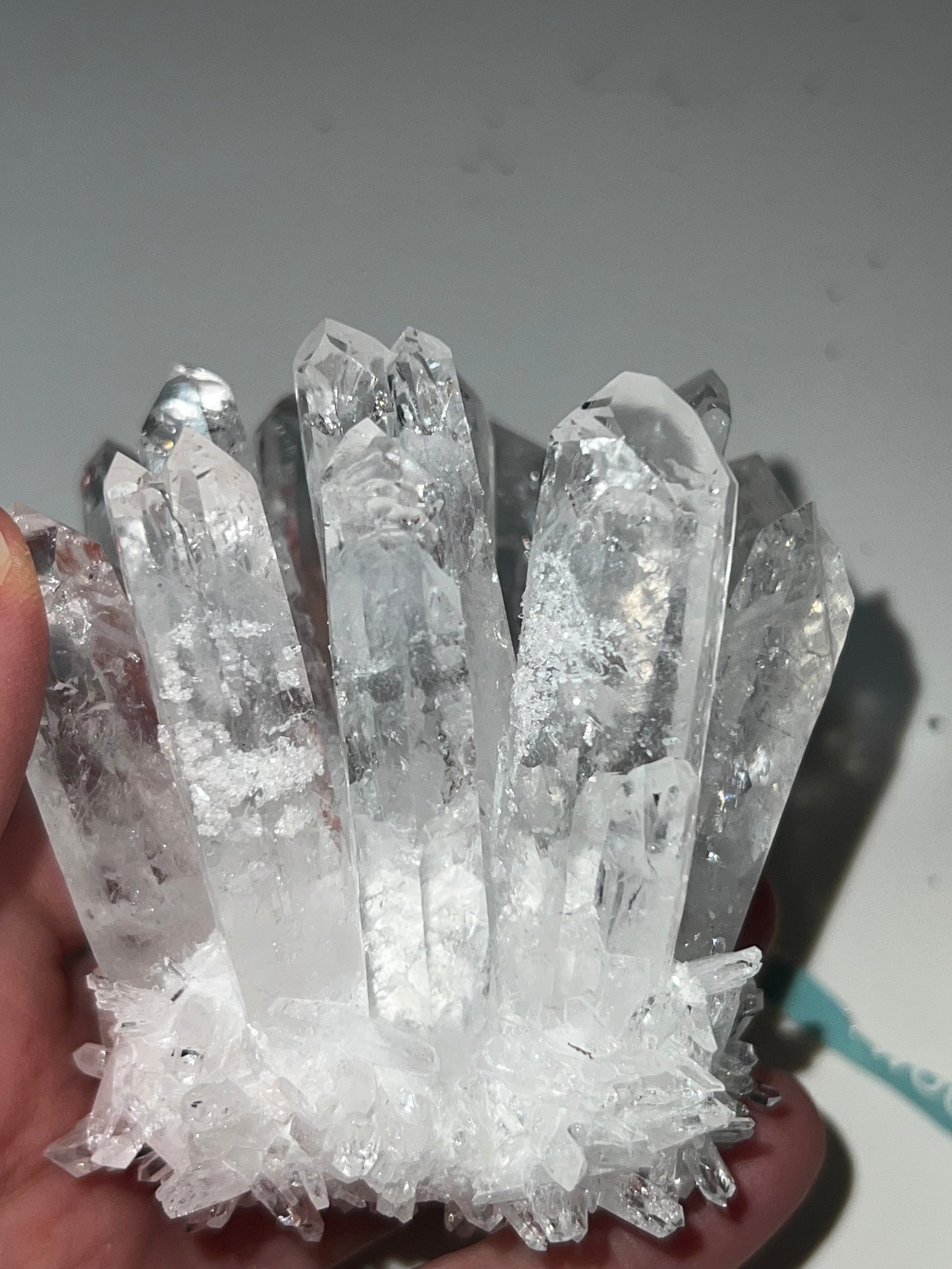 Racimo de Cuarzo Cristal – Alta Pureza (6x7 cm)