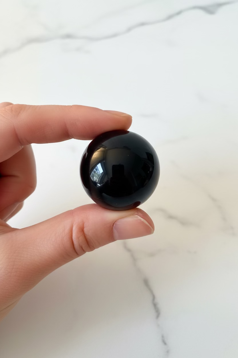 Esfera de Shungit Natural · Protección y Enraizamiento