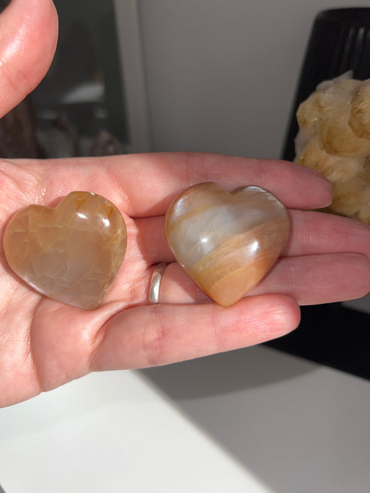 Corazón de Piedra Luna Melocotón • Amatena