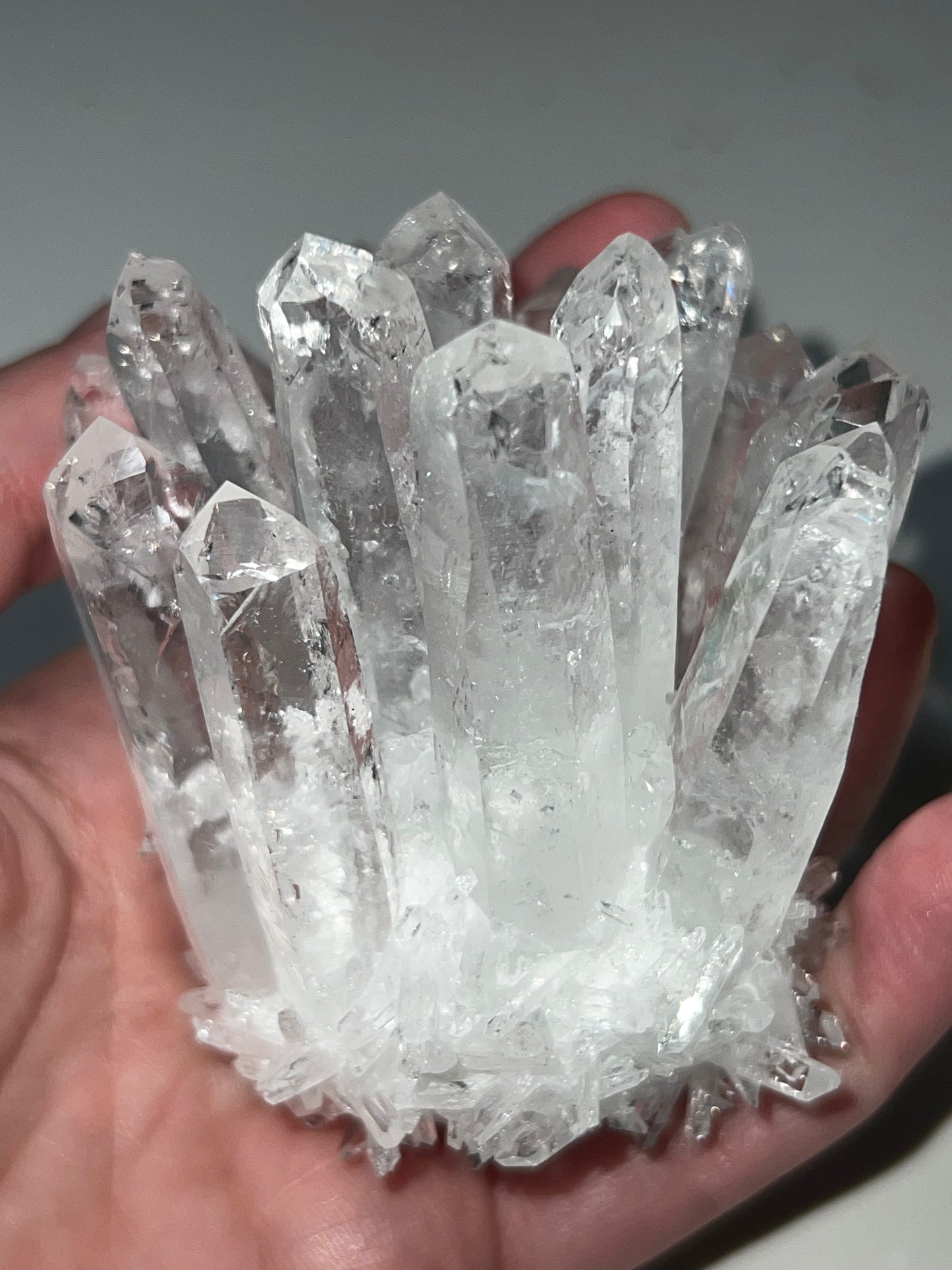 Racimo de Cuarzo Cristal – Alta Pureza (6x7 cm)