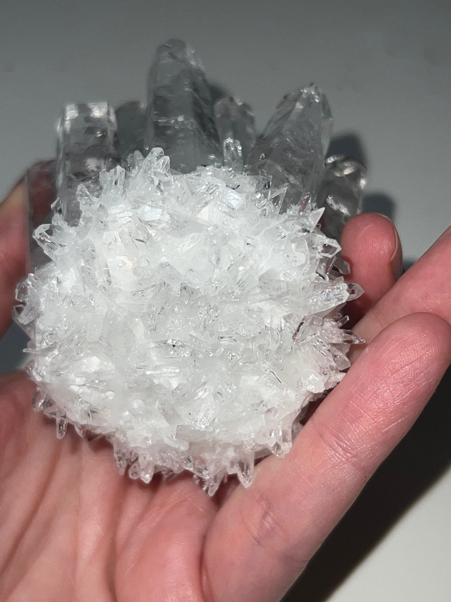 Racimo de Cuarzo Cristal – Alta Pureza (6x7 cm)