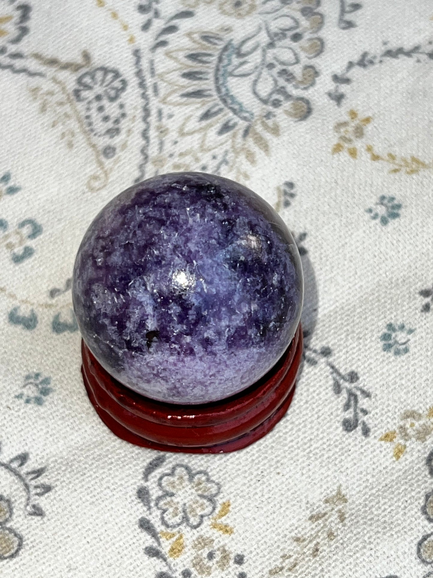 Esfera de Lepidolita - Calma y Equilibrio Emocional | Amatena (vídeo al final)