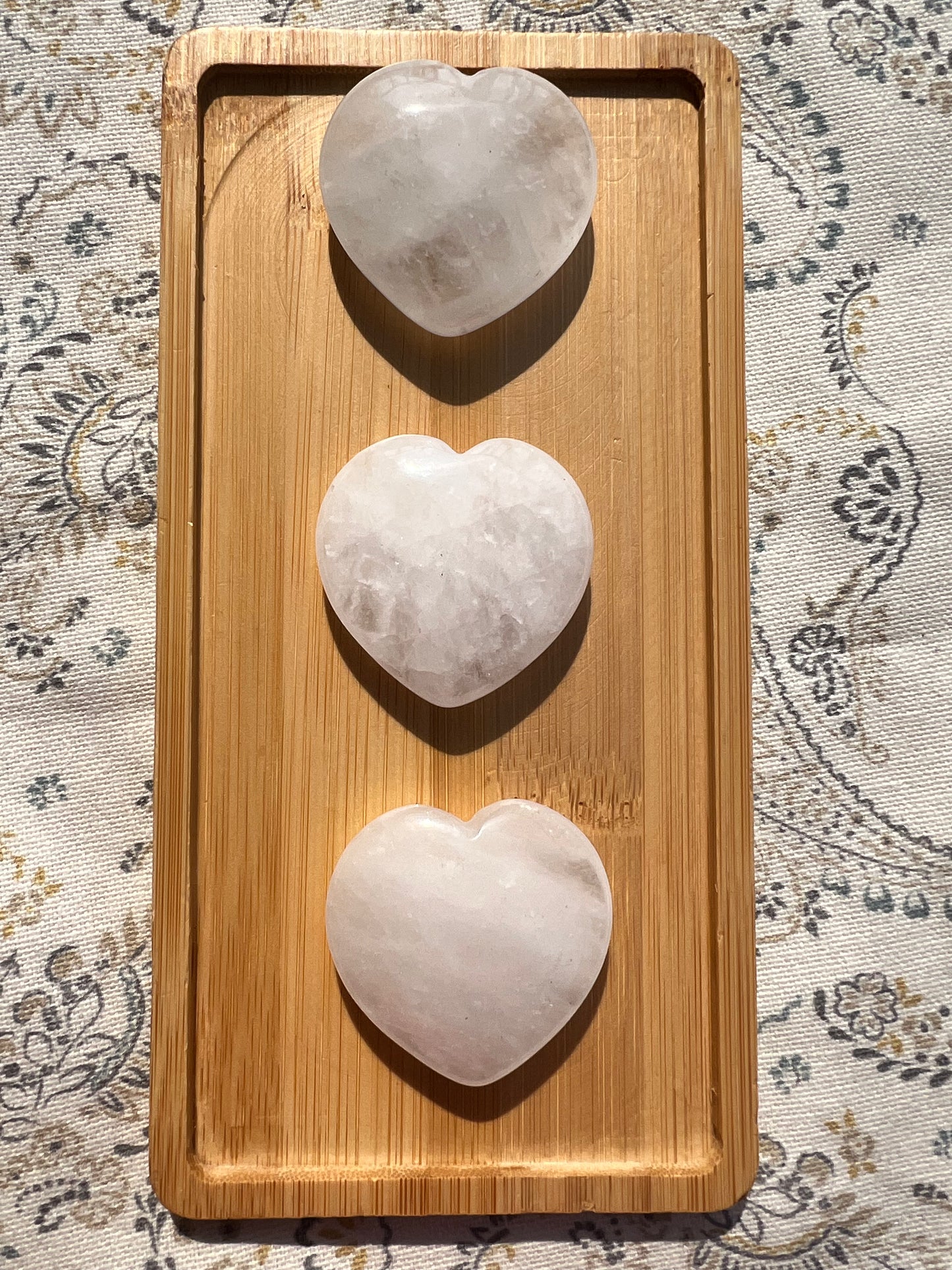 Corazón Plano de Cuarzo Blanco - Claridad y Purificación | Amatena (vídeo al final)