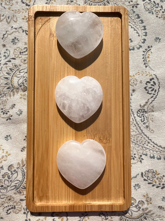 Corazón Plano de Cuarzo Blanco - Claridad y Purificación | Amatena (vídeo al final)