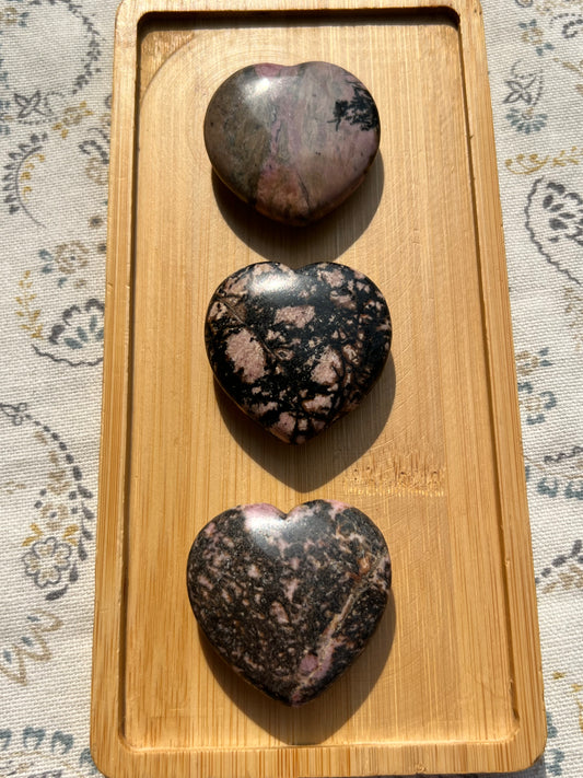 Corazón Plano de Rodonita - Sanación Emocional | Amatena (vídeo al final)