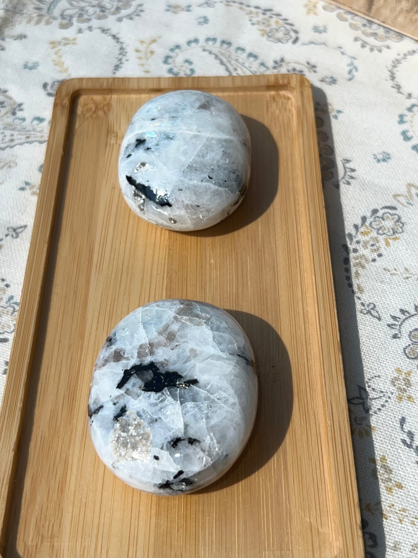 Jabón de Piedra Luna - Intuición y Equilibrio Emocional | Amatena (vídeo al final)