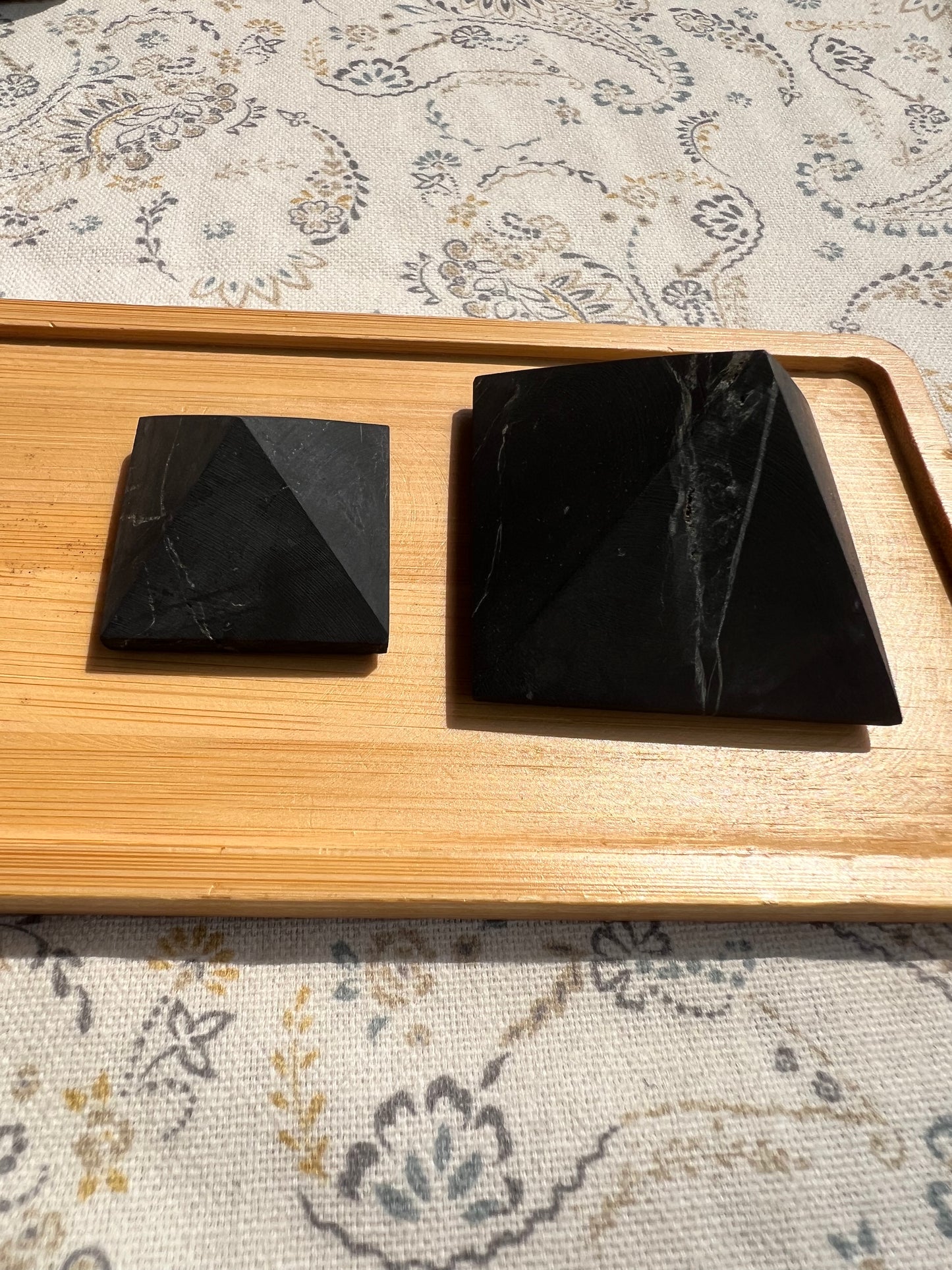 Pirámide de Shungit Mate (unidad)