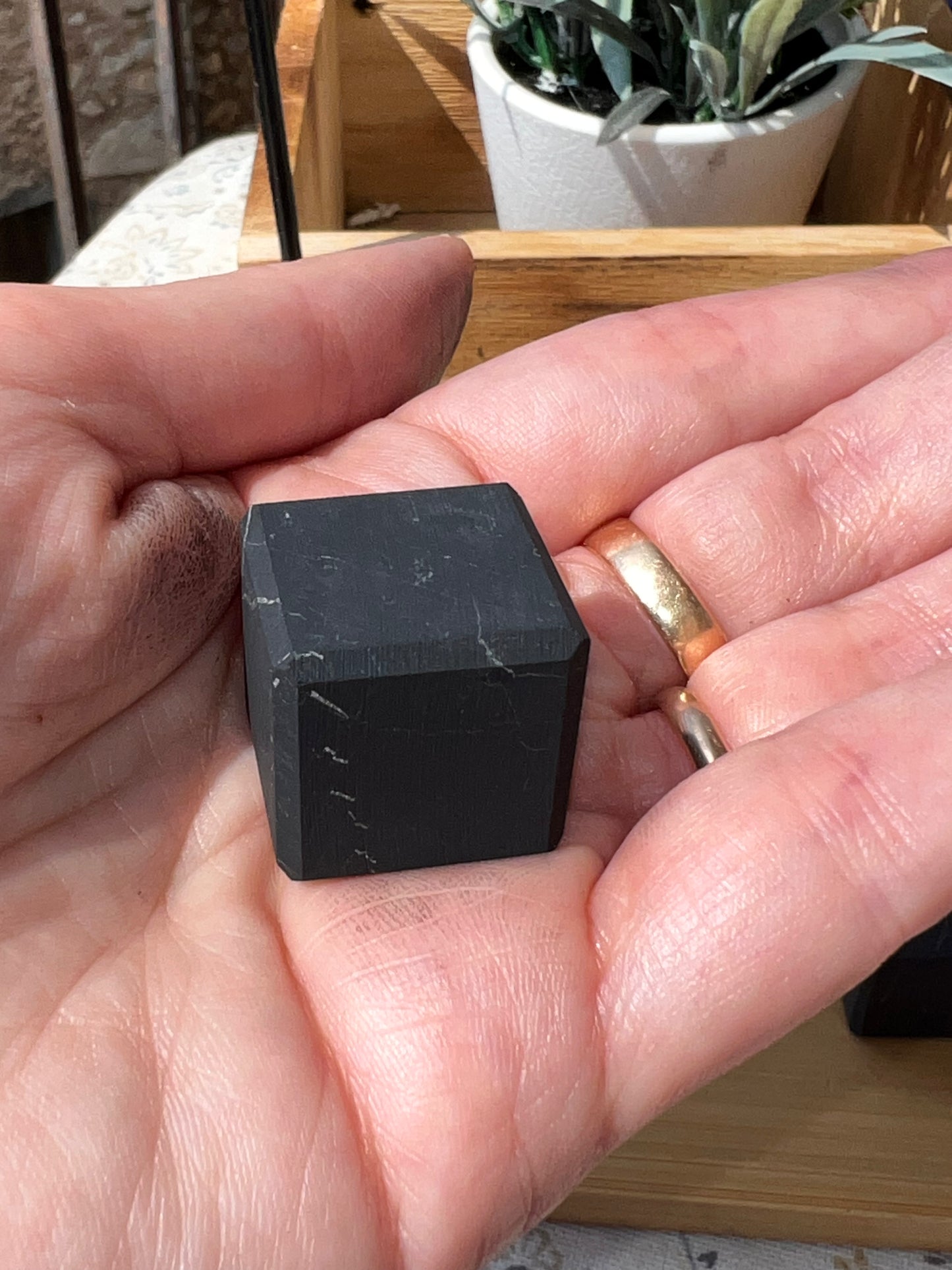 Cubo de Shungit - Protección - Varios Tamaños | Amatena (vídeo al final)