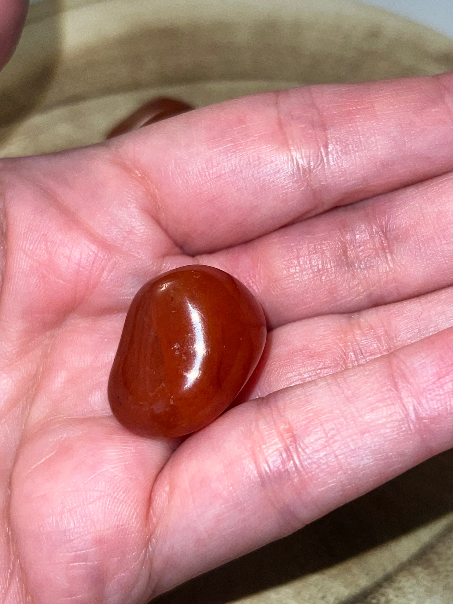 Piedra Rodada de Carneola (Cornalina) - Energía Vital | Amatena